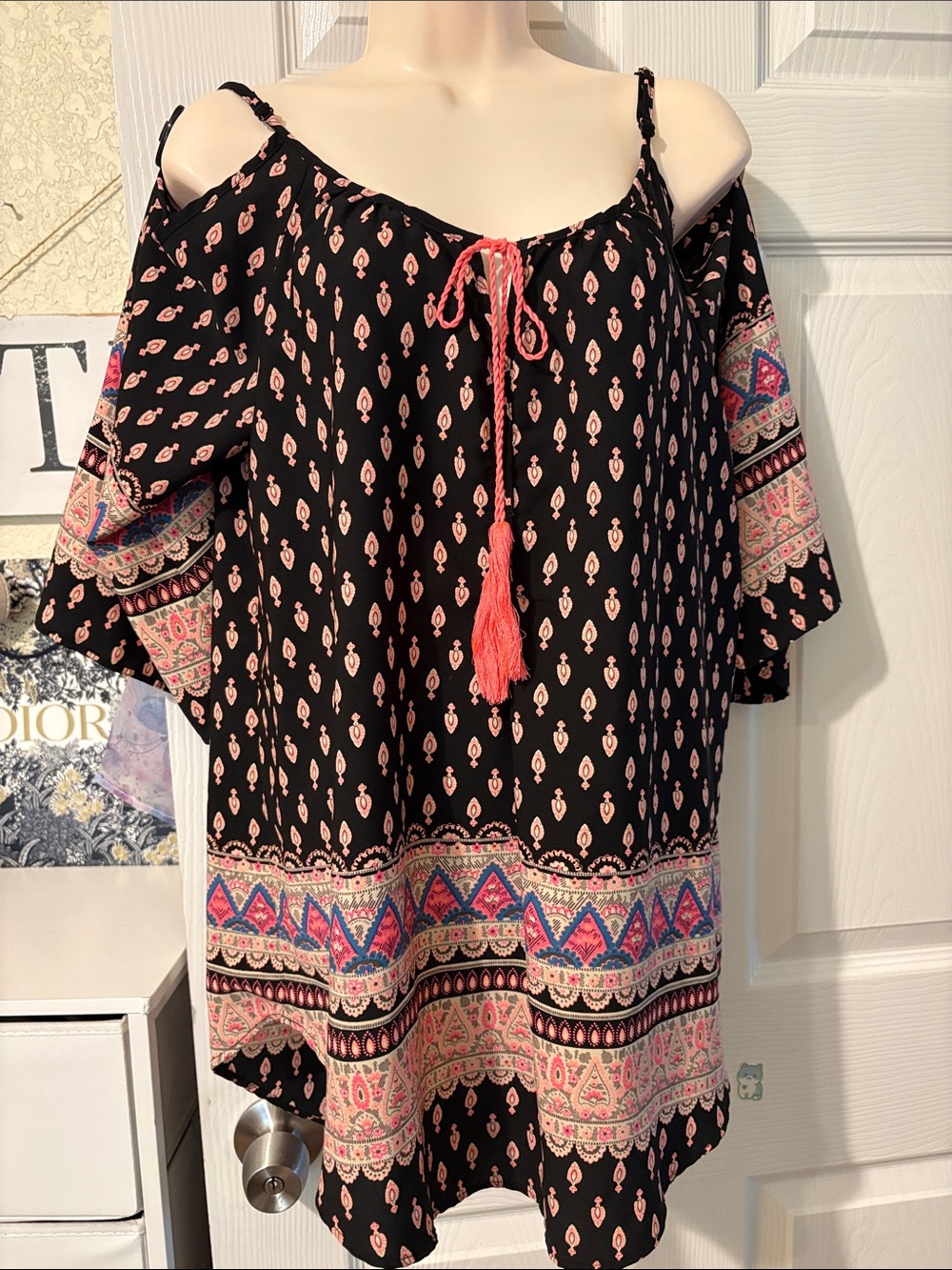 Women’s Cold-Shoulder Boho Tunic in Black and Coral